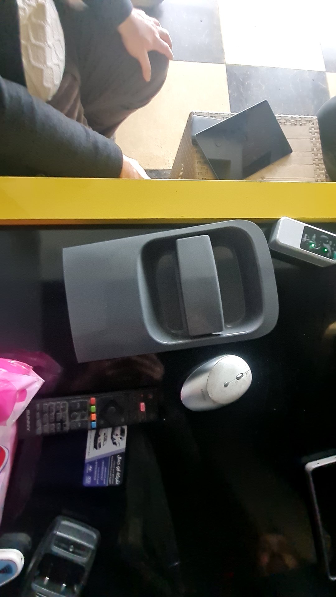 مقبض باب خارجي أيسر